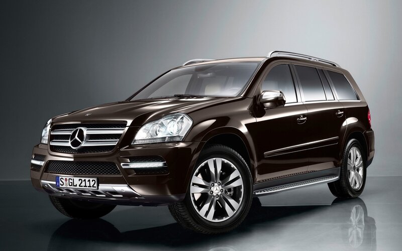 Brown Mercedes-Benz GL-Class SUV