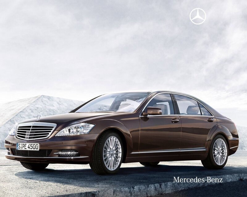 Brown Mercedes-Benz S-Class