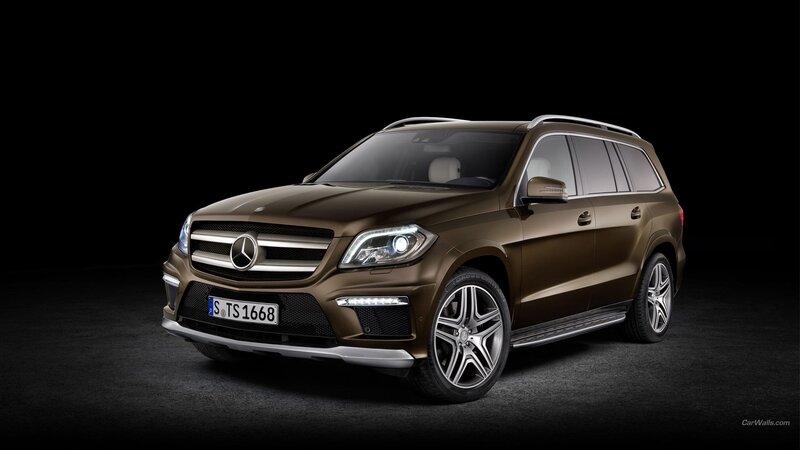 Brown Mercedes-benz Suv — Dramatic, Photograph