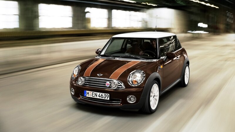 Brown Mini Cooper Car