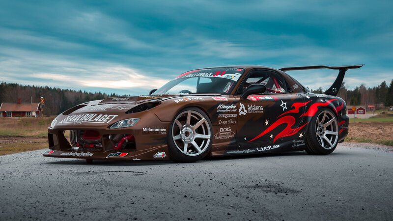 Brown Race Car — Dramatic, Afternoon