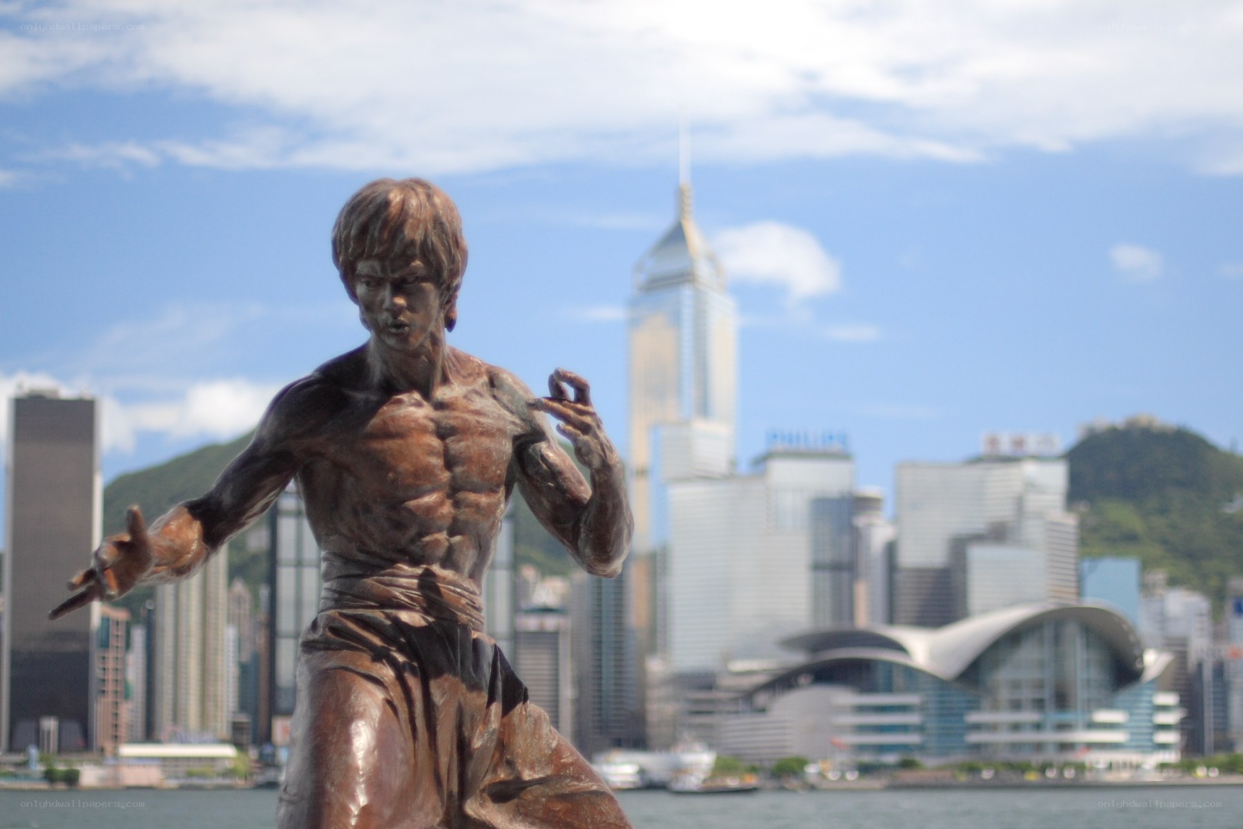 Bruce Lee statue in Hong Kong