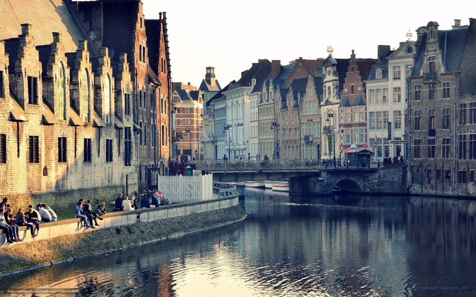 Bruges canal scene