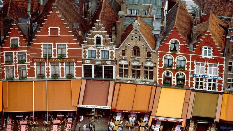 Bruges townhouses and cafes