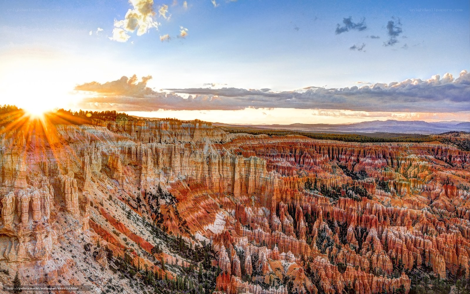 Bryce Canyon at sunrise