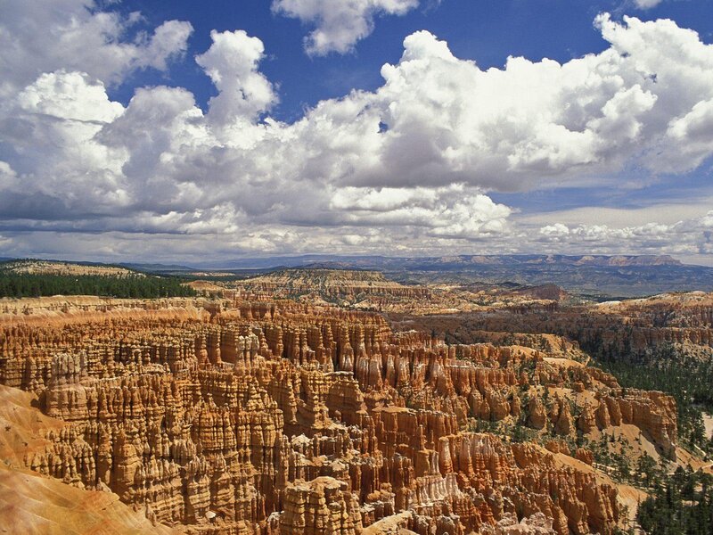Bryce Canyon hoodoos under clouds
