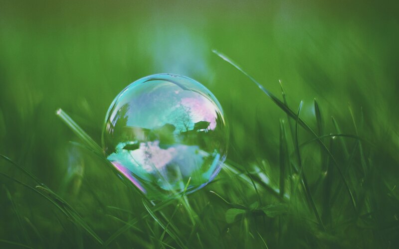 Bubble on Grass — Green
