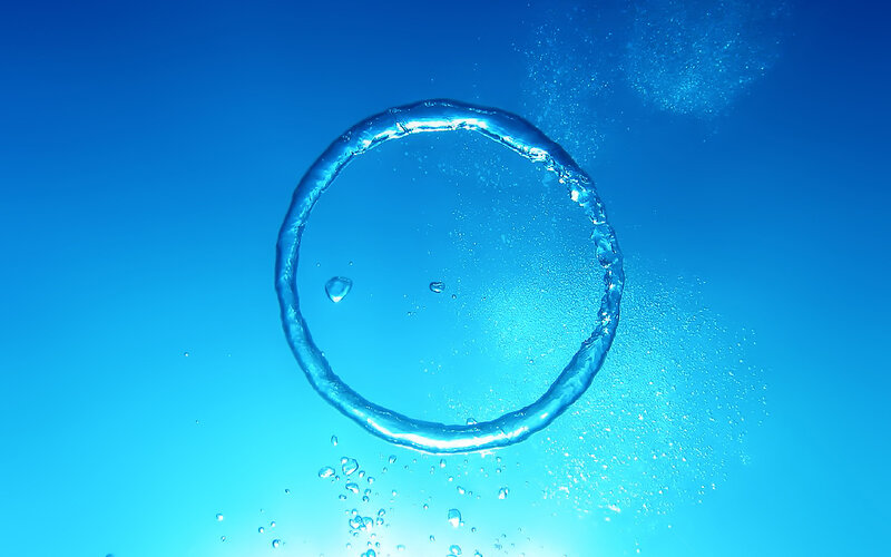 Bubble Ring in Water