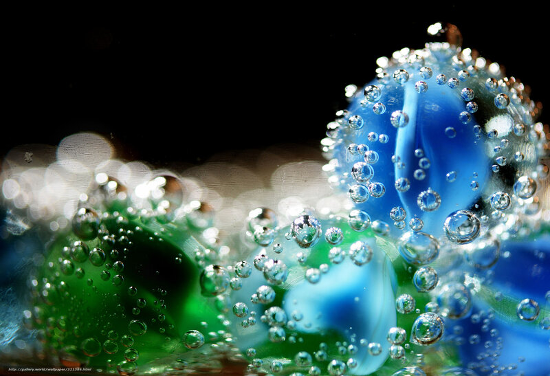 Bubbles around marbles