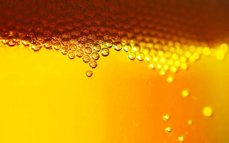 Bubbles in Amber Liquid — Yellow