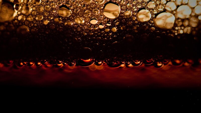 Bubbles in Dark Liquid — Black