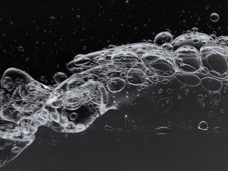 Bubbles in liquid