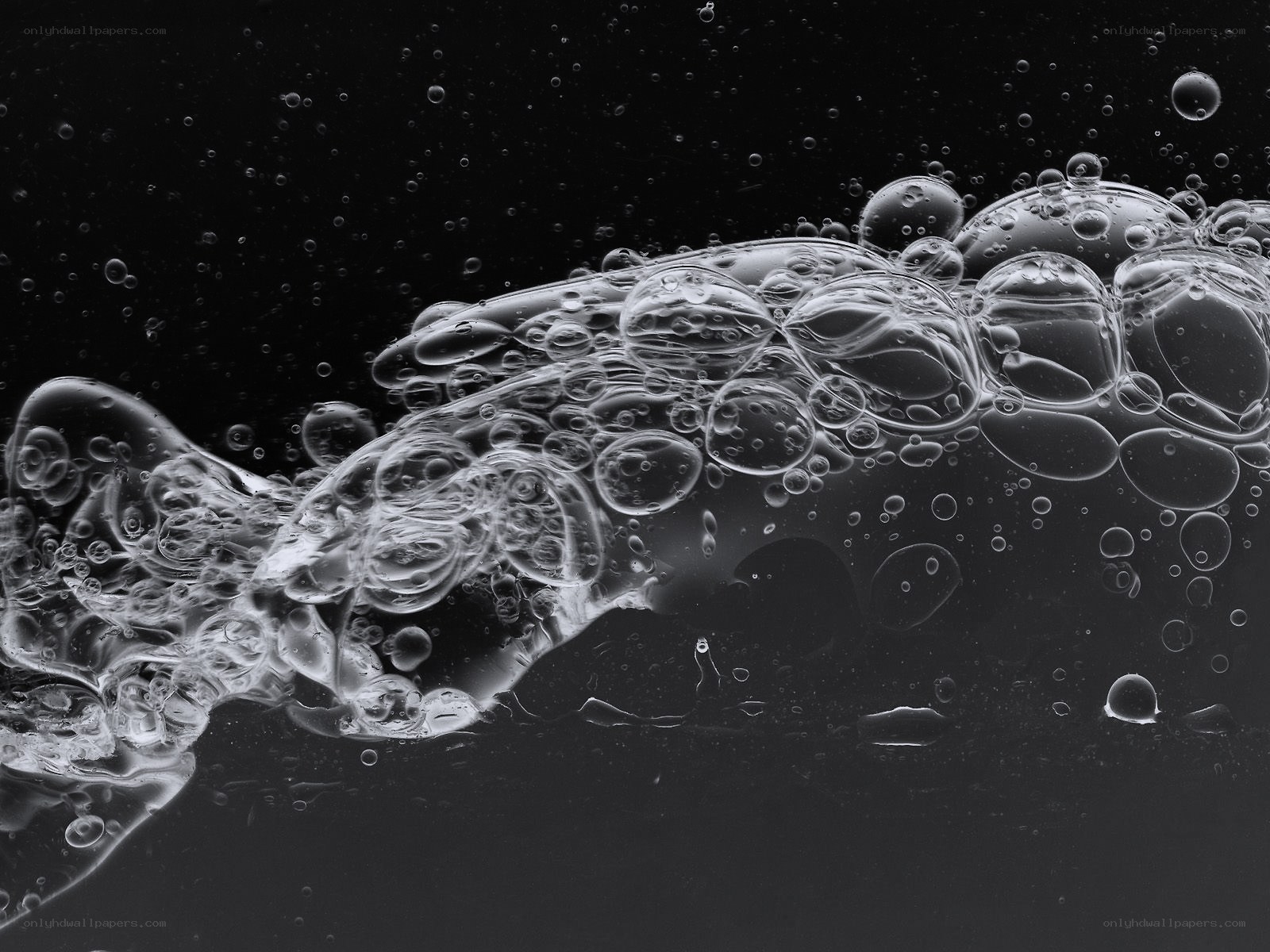 Bubbles in liquid