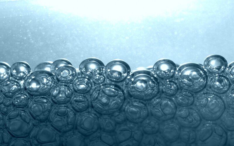 Bubbles in Water — Calm, Light