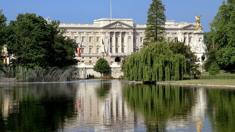 Buckingham Palace — White
