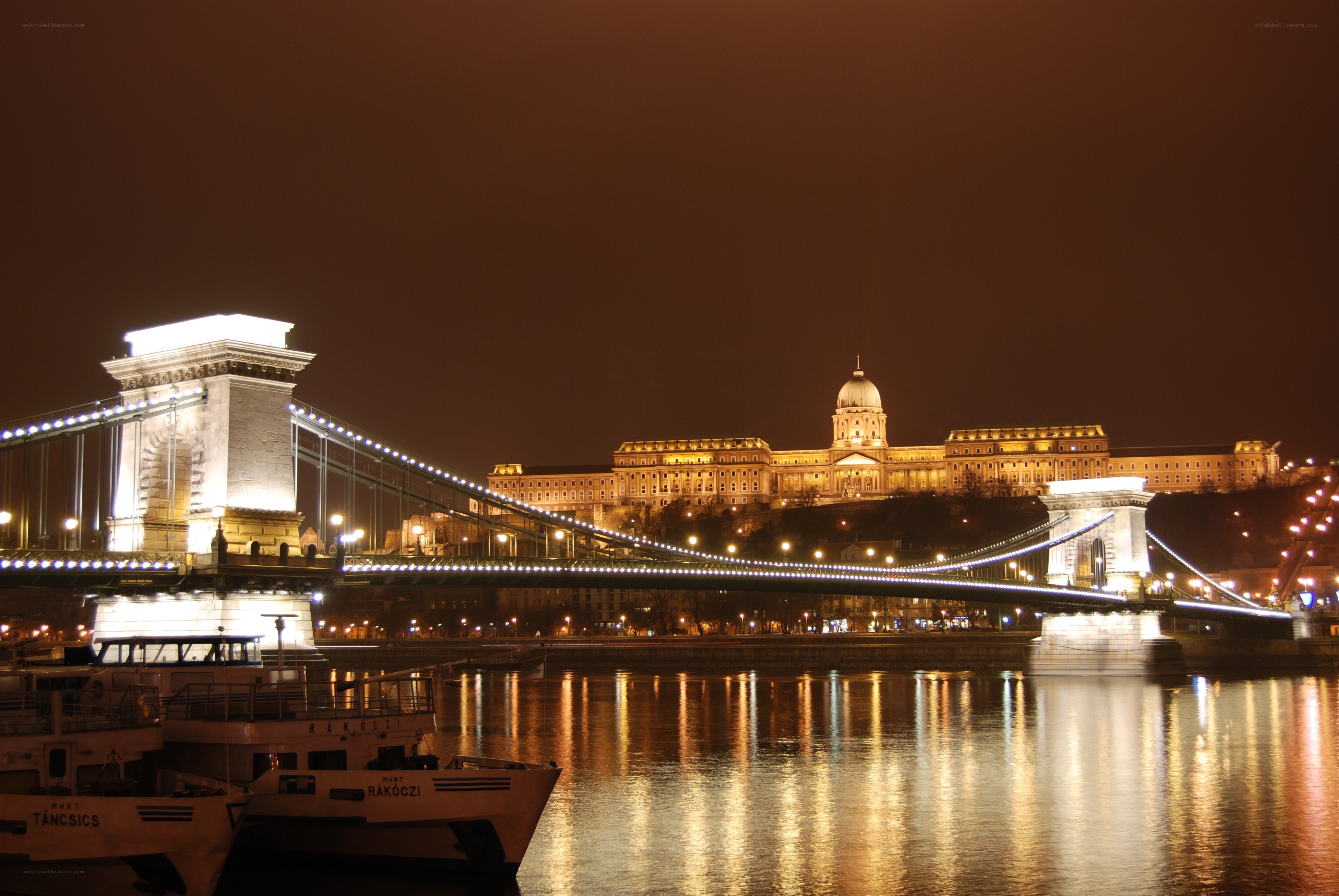 Buda Castle at night