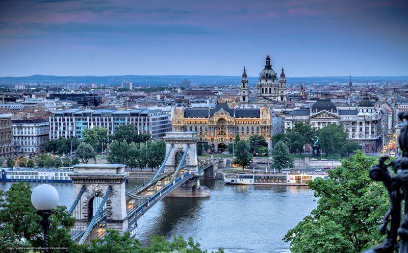 Buda cityscape at dusk