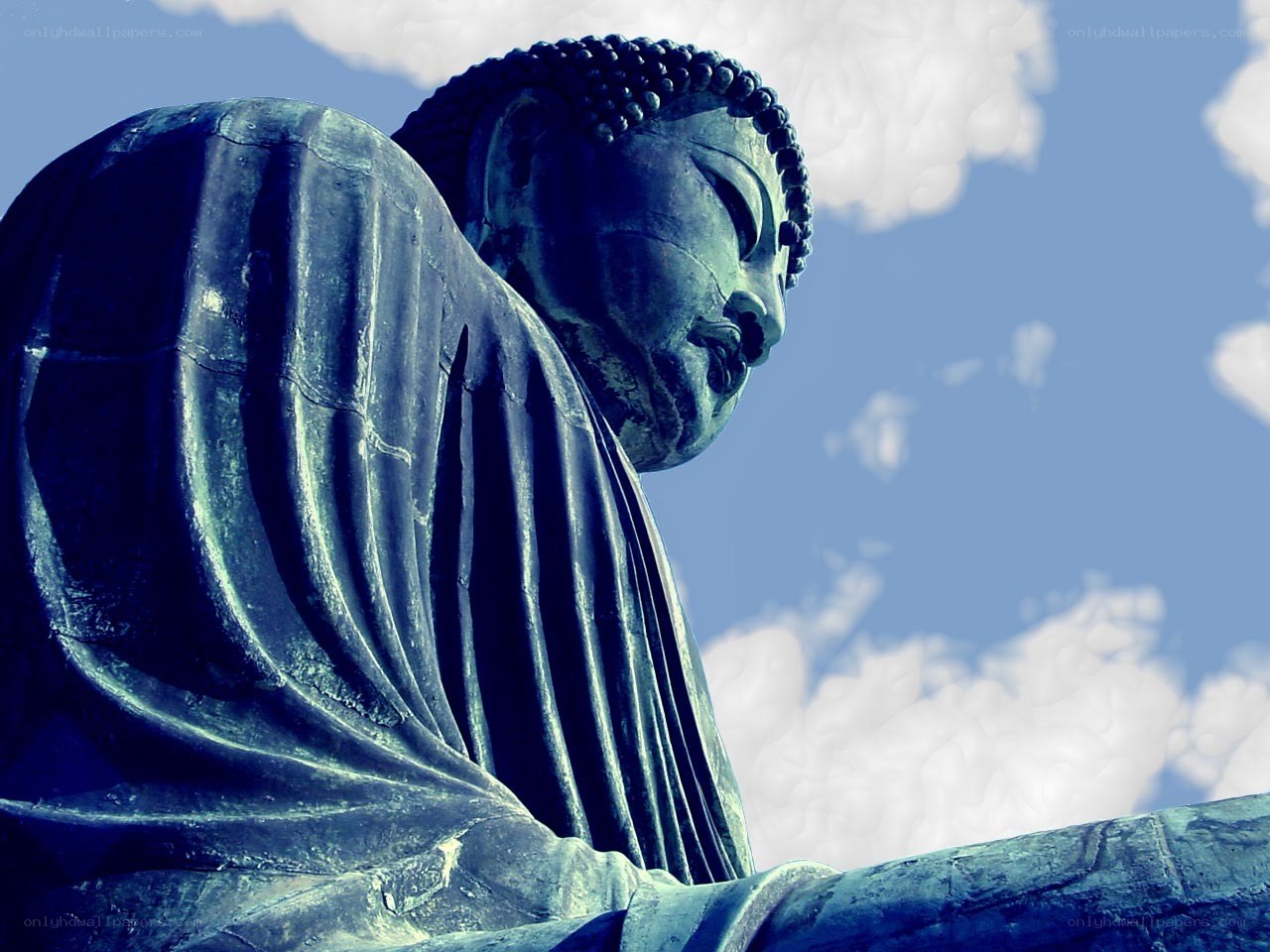 Buddha statue against sky