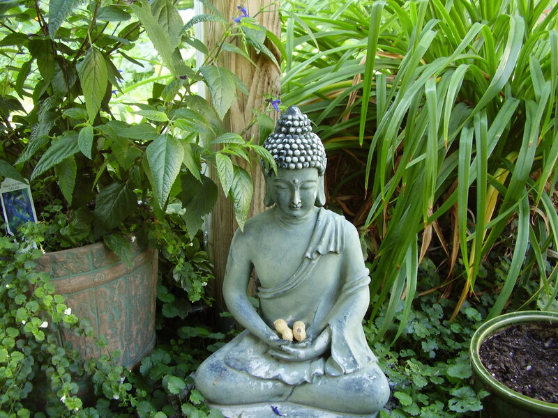 Buddha Statue in Garden — Green