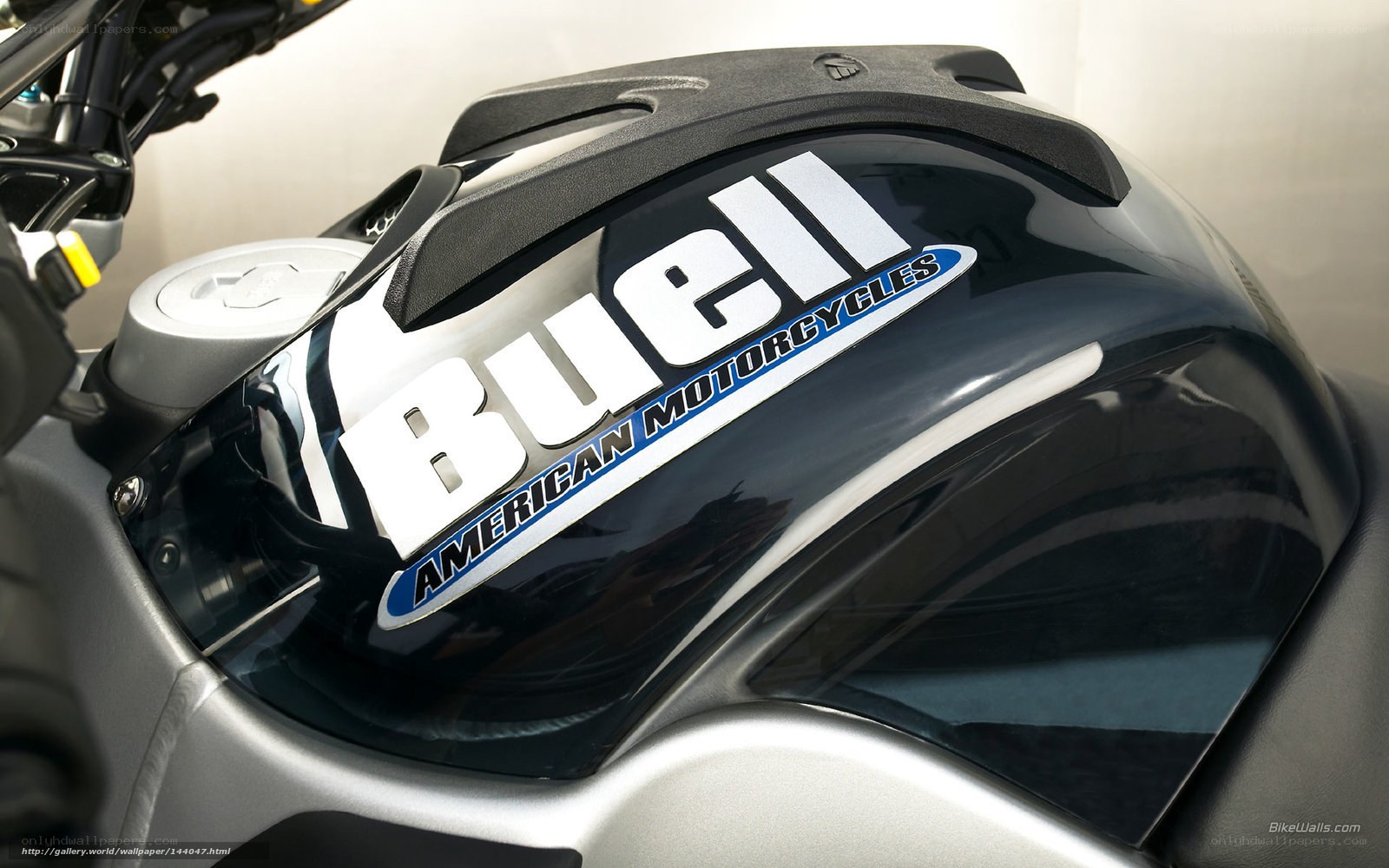 Buell motorcycle fuel tank