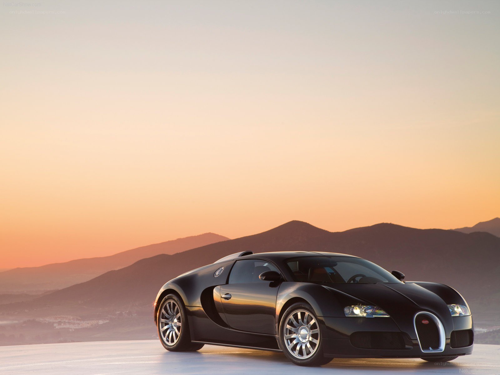 Bugatti Veyron at sunset