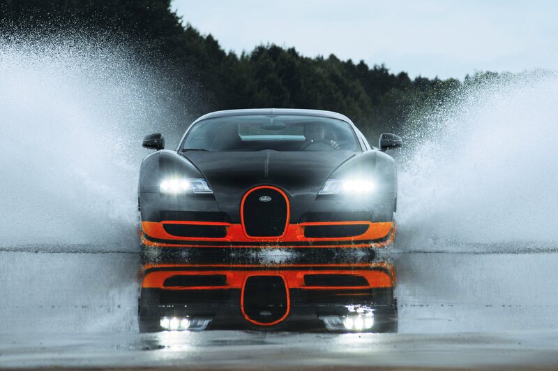 Bugatti Veyron Car — Black, Dramatic, Photograph, Water