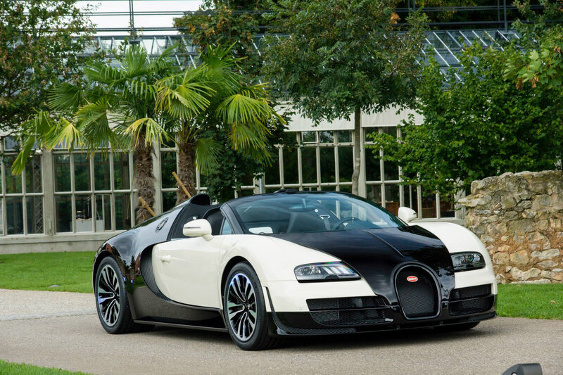 Bugatti Veyron Car — Black, Serene, Afternoon