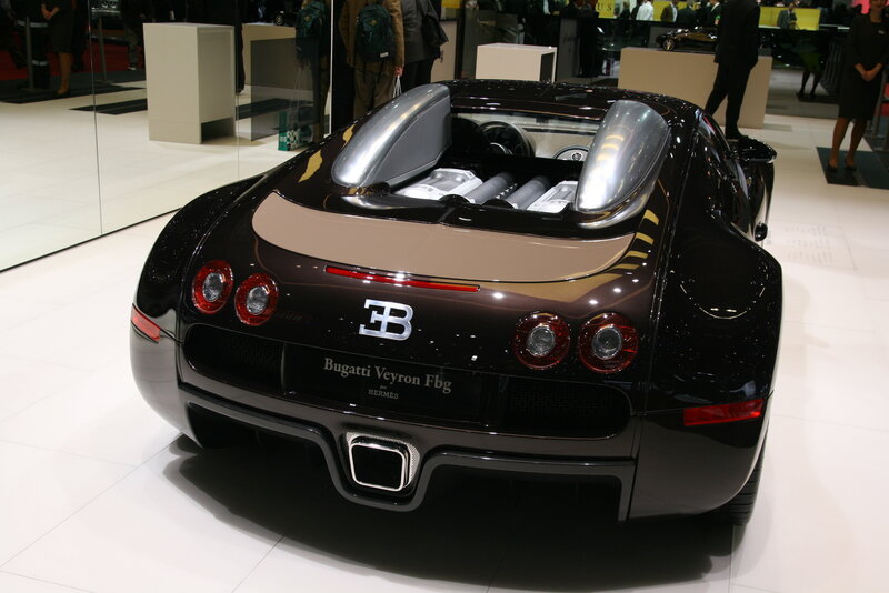 Bugatti Veyron Fbg at auto show