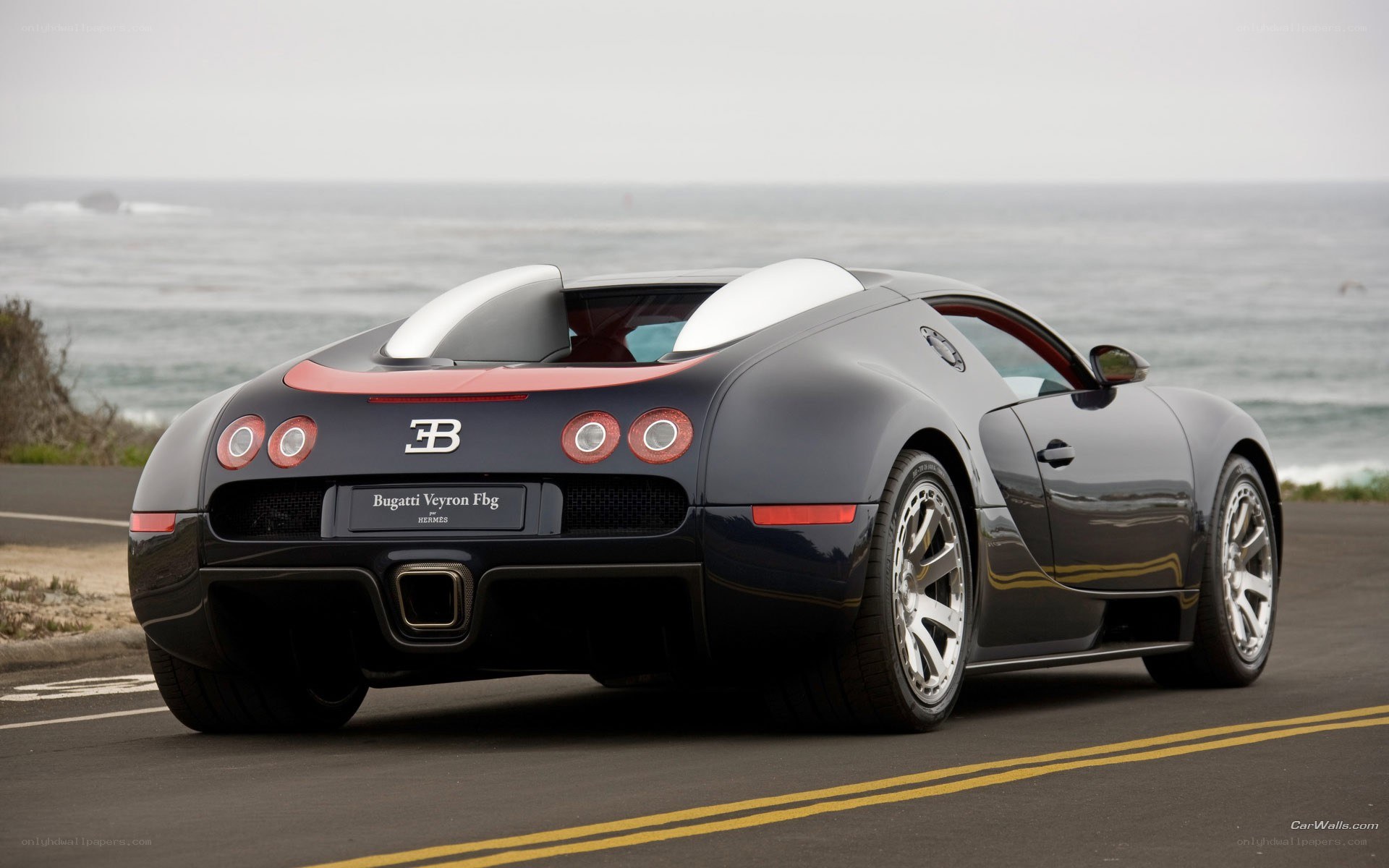 Bugatti Veyron Fbg at the coast