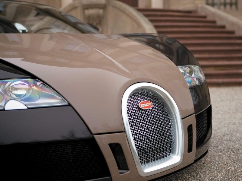 Bugatti Veyron Front