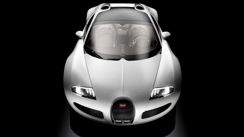 Bugatti Veyron front view