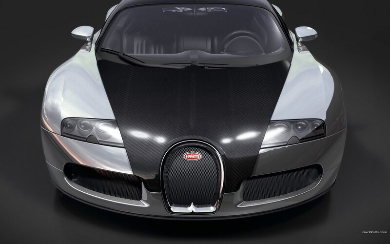 Bugatti Veyron front view