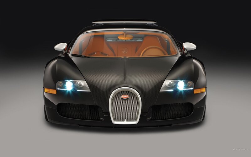 Bugatti Veyron front view