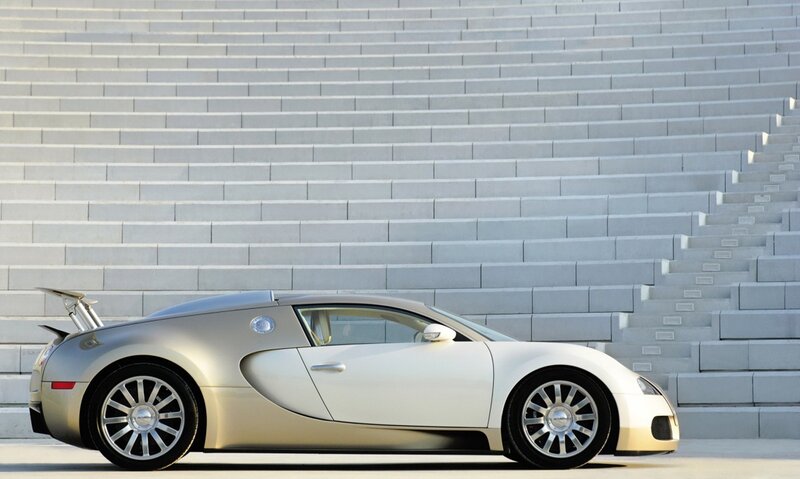 Bugatti Veyron in front of steps