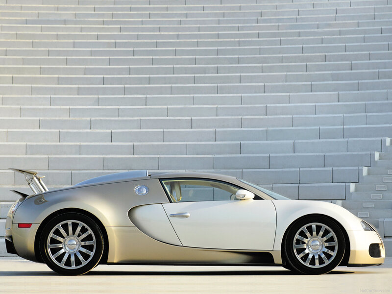 Bugatti Veyron in front of steps