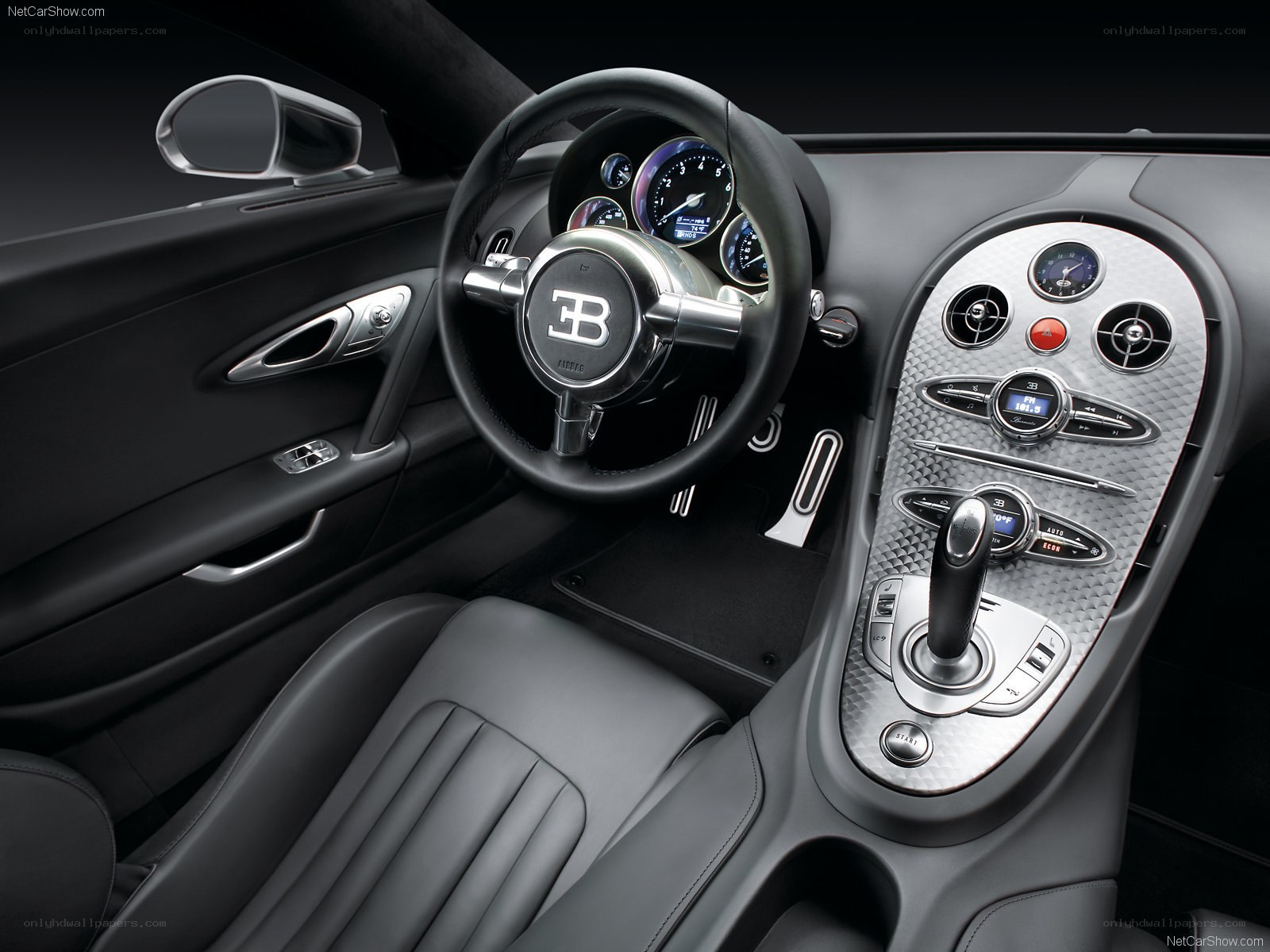 Bugatti Veyron interior