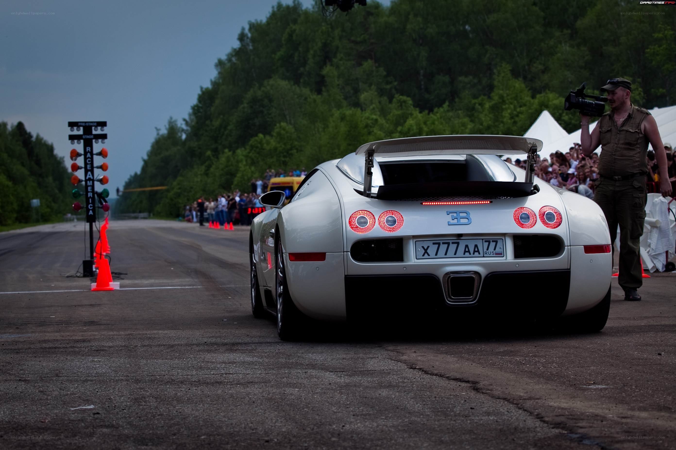 Bugatti Veyron on a drag strip