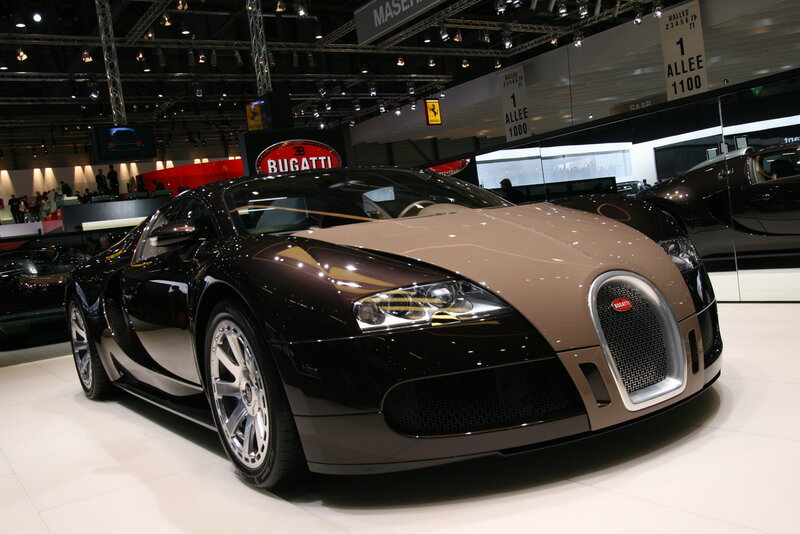 Bugatti Veyron on display