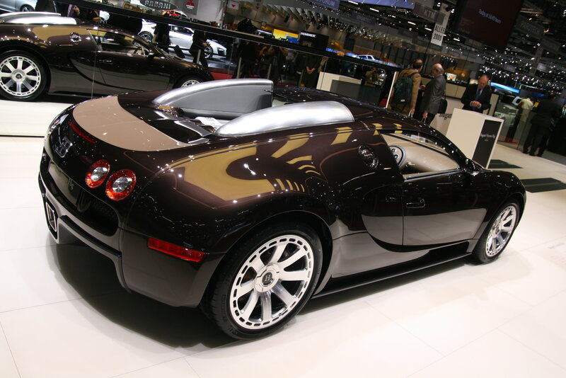 Bugatti Veyron on display