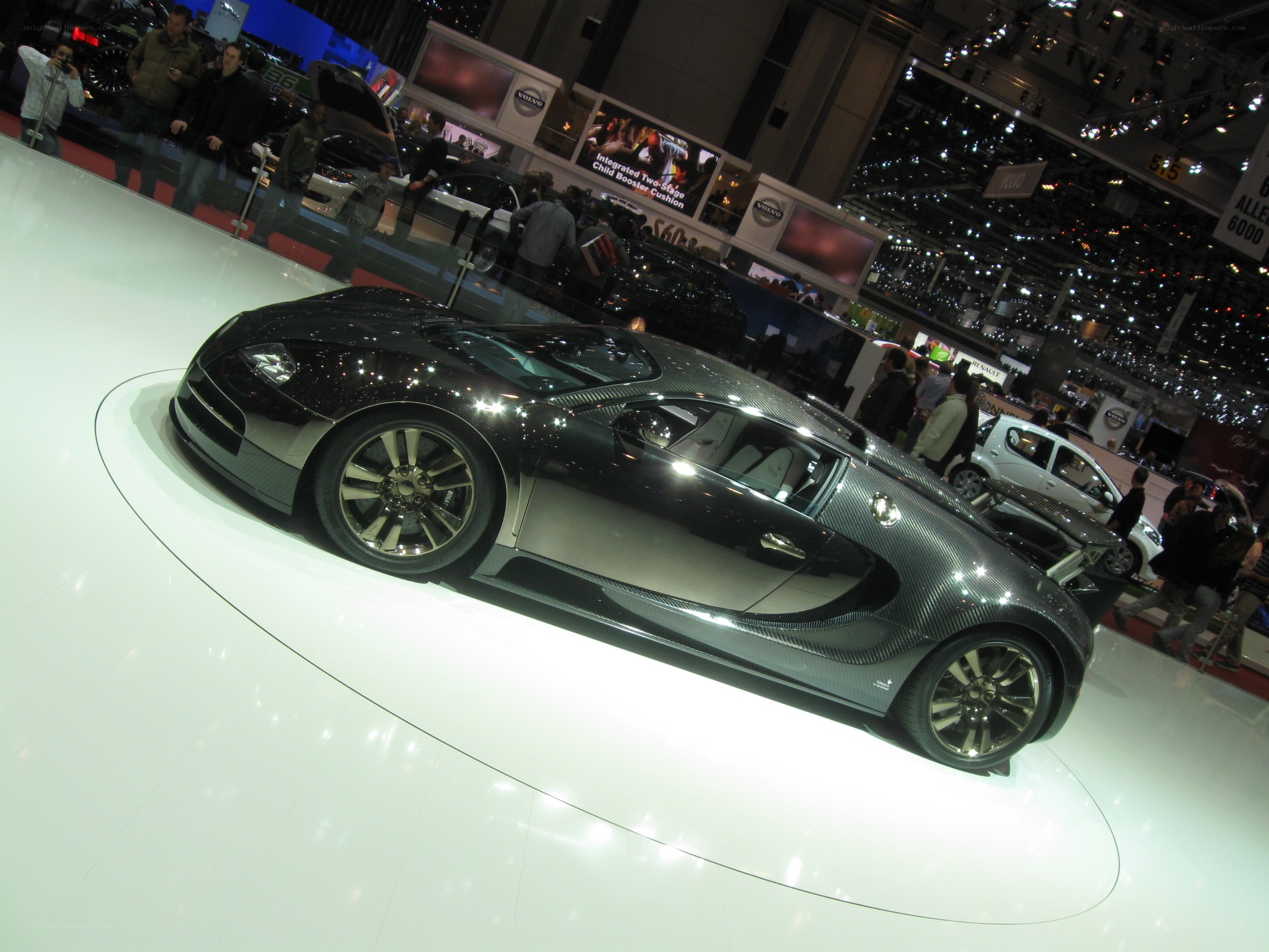 Bugatti Veyron on display
