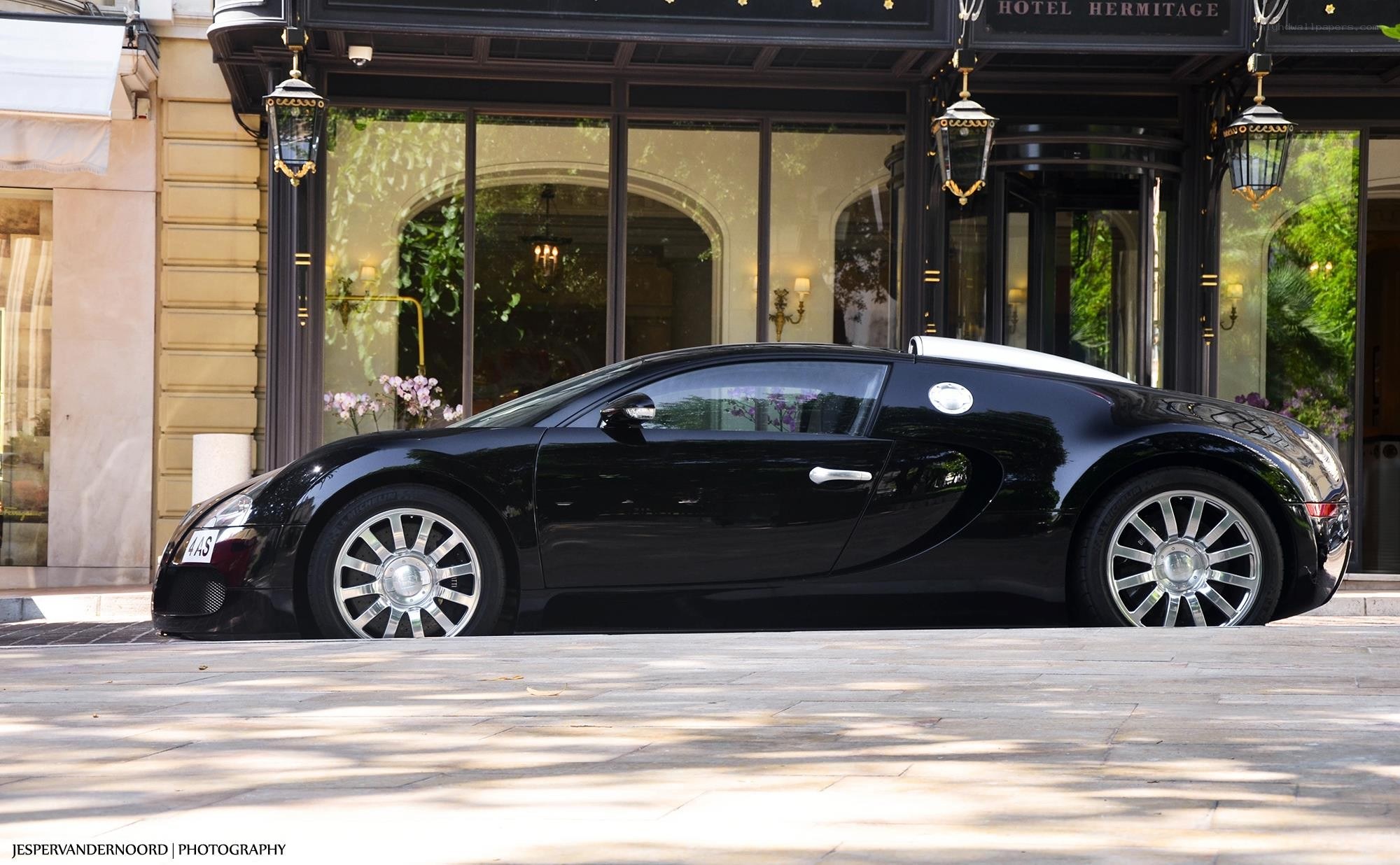 Bugatti Veyron outside a hotel