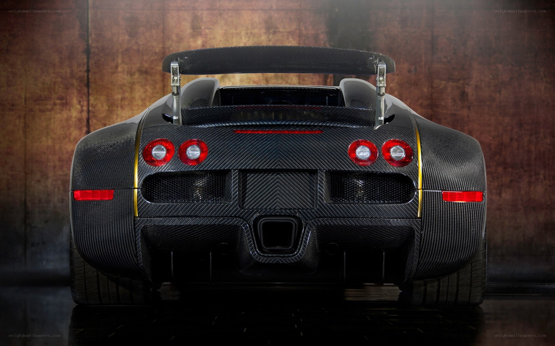 Bugatti Veyron rear view