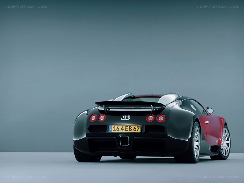Bugatti Veyron rear view