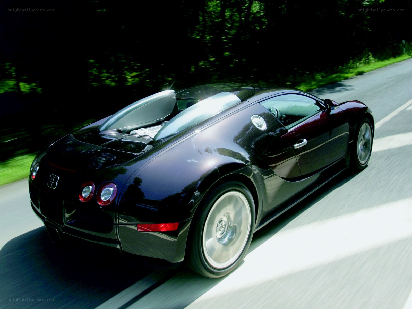 Bugatti Veyron speeding on road
