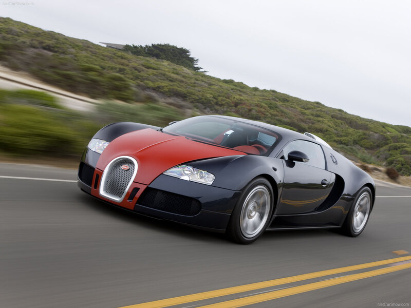 Bugatti Veyron Sports Car — Black, Dynamic, Afternoon
