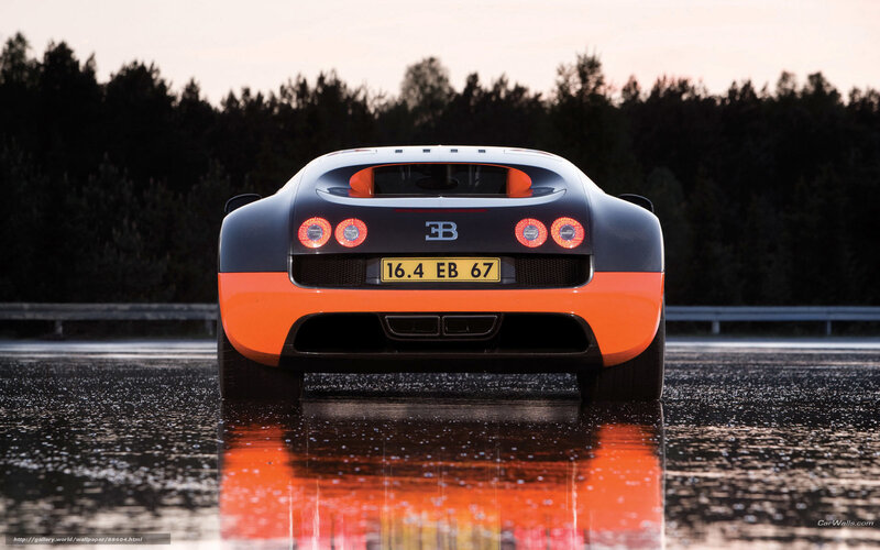 Bugatti Veyron Sports Car — Orange