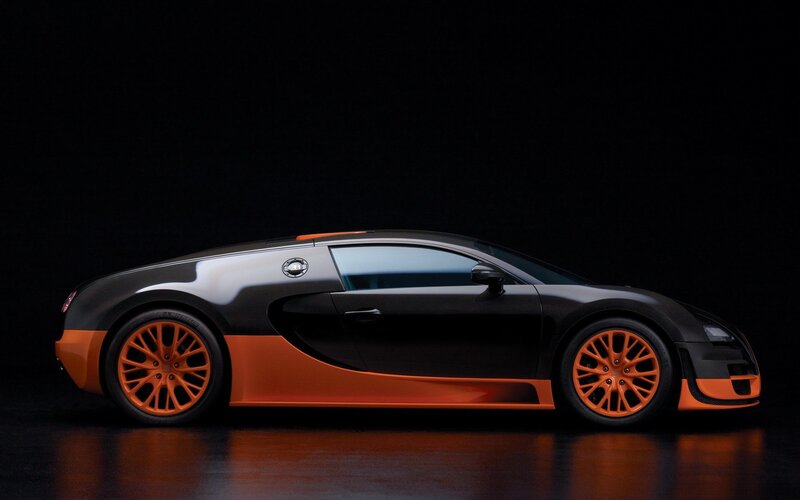 Bugatti Veyron Supercar — Black, Dramatic, Photograph, Car, Wheels