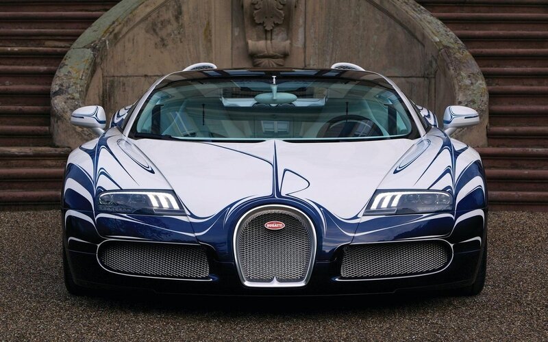 Bugatti Veyron Supercar — White