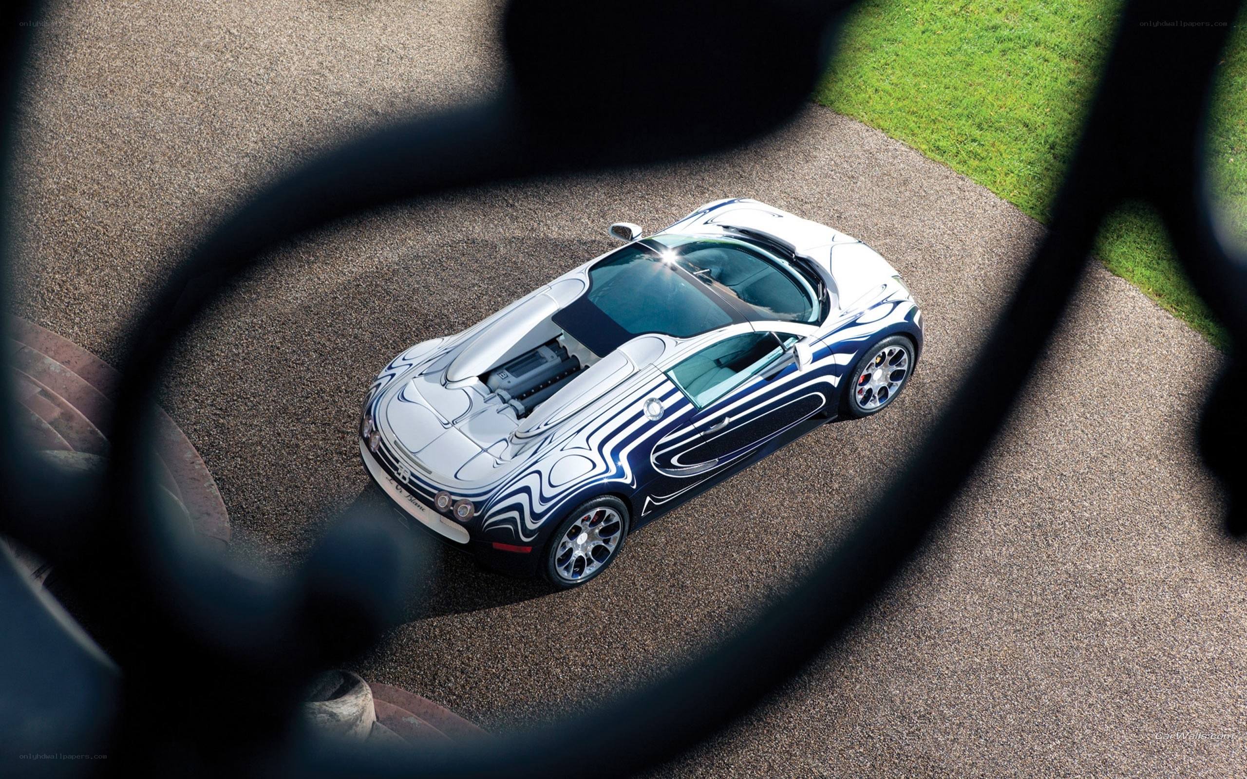 Bugatti Veyron viewed through a frame
