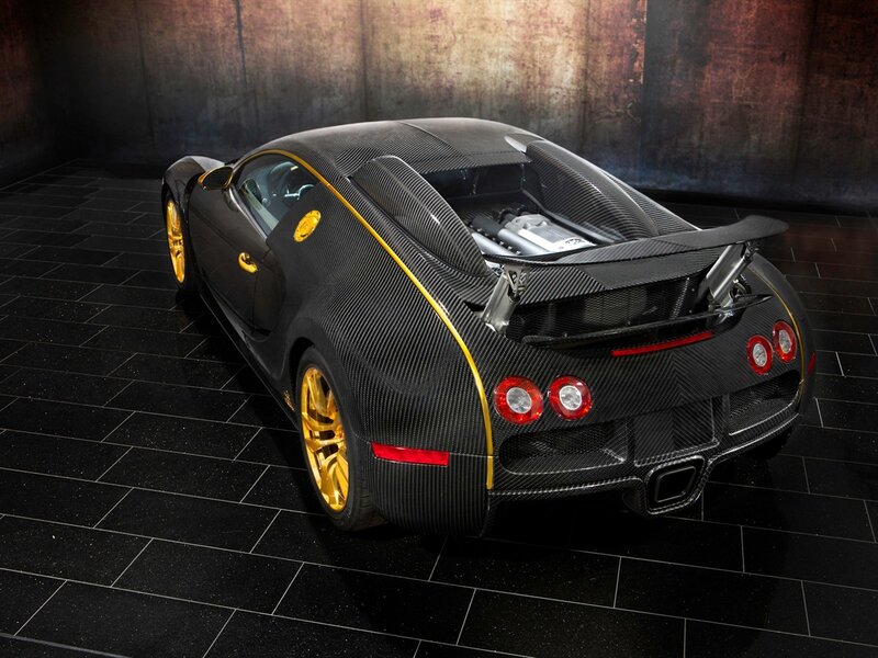 Bugatti Veyron with carbon fiber